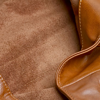 U hOO Classic Leather Tote - Caramel (detail)